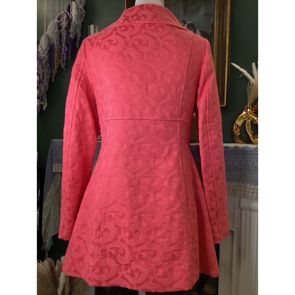 Neiman Marcus‎ Exclusive Coral Pink Paisley Jacquard Button Front Coat XS Womens - Picture 3 of 6